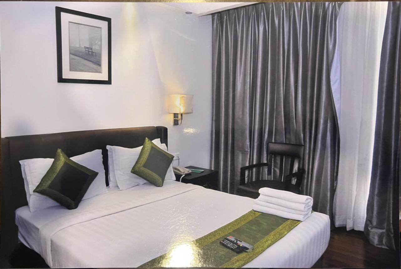Grand Hotel Himayat Hyderabad Exterior photo